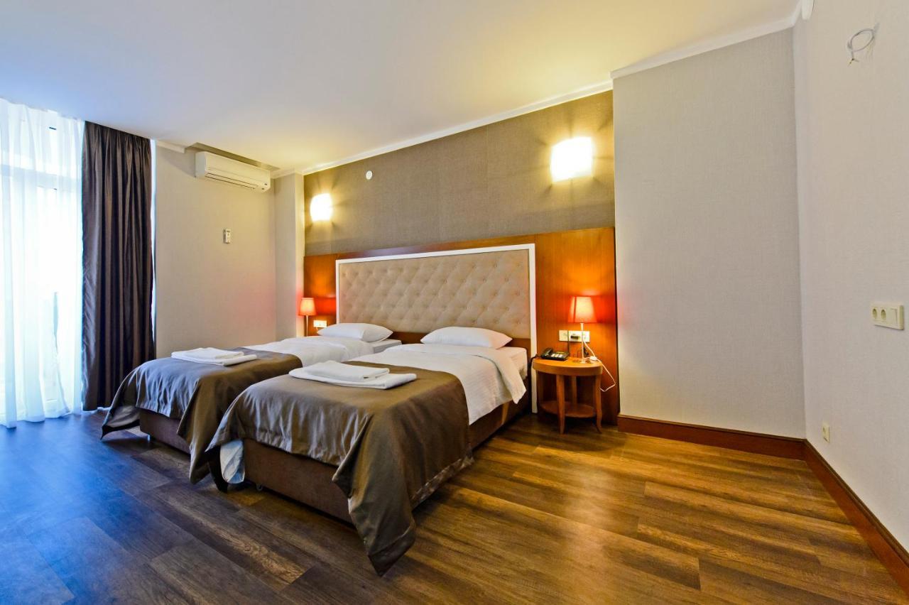 Hotel 19 Batum Dış mekan fotoğraf